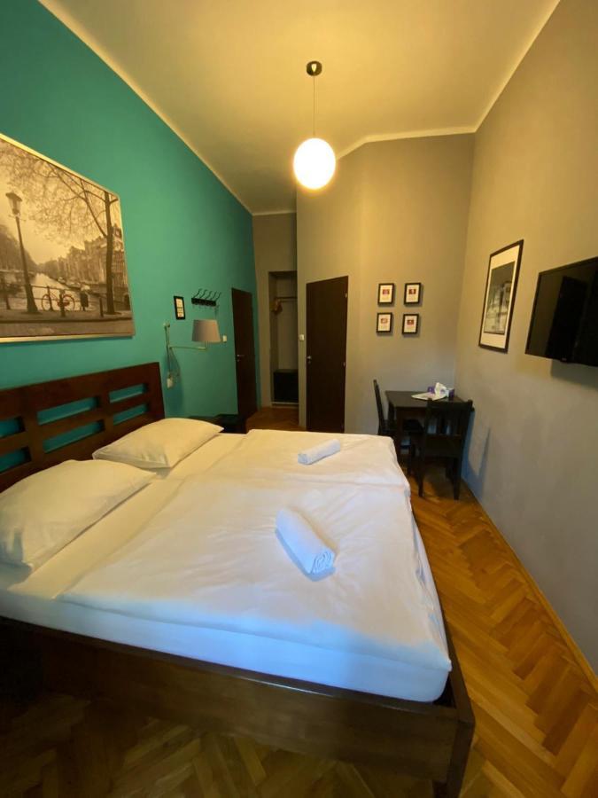 Central Station Studios Praha Bagian luar foto