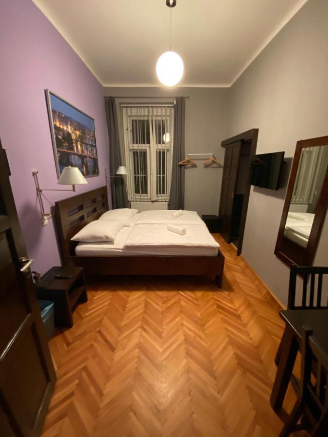 Central Station Studios Praha Bagian luar foto